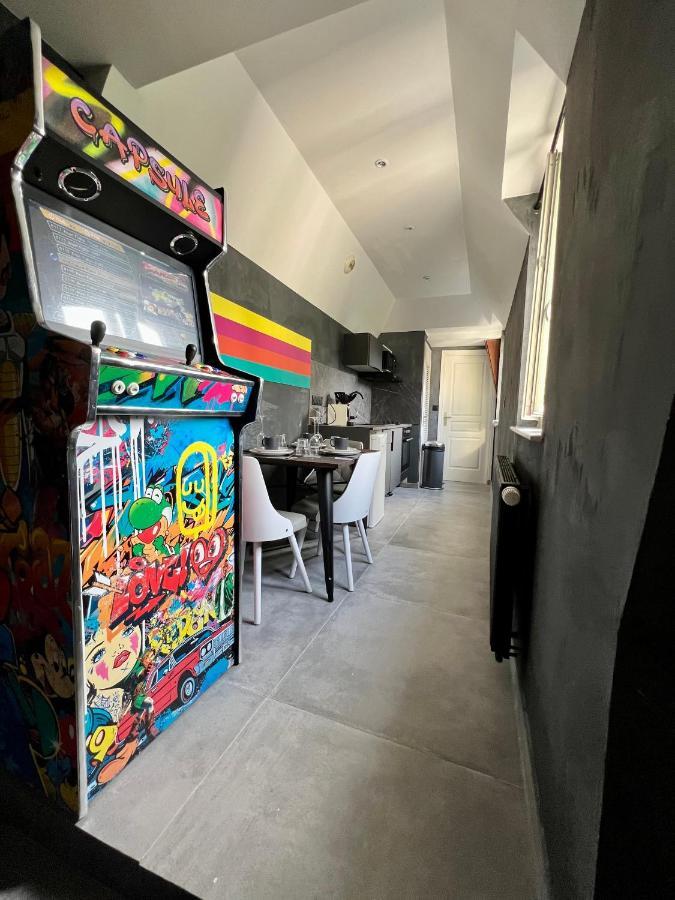 Capsule Art Deco - Jacuzzi - Netflix - Home Cinema - Arcade De Jeux & Nintendo Switch - 2 Chambres - Filet Suspendu Valenciennes Eksteriør billede