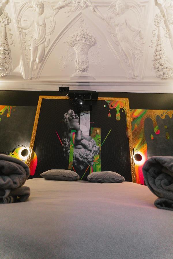 Capsule Art Deco - Jacuzzi - Netflix - Home Cinema - Arcade De Jeux & Nintendo Switch - 2 Chambres - Filet Suspendu Valenciennes Eksteriør billede